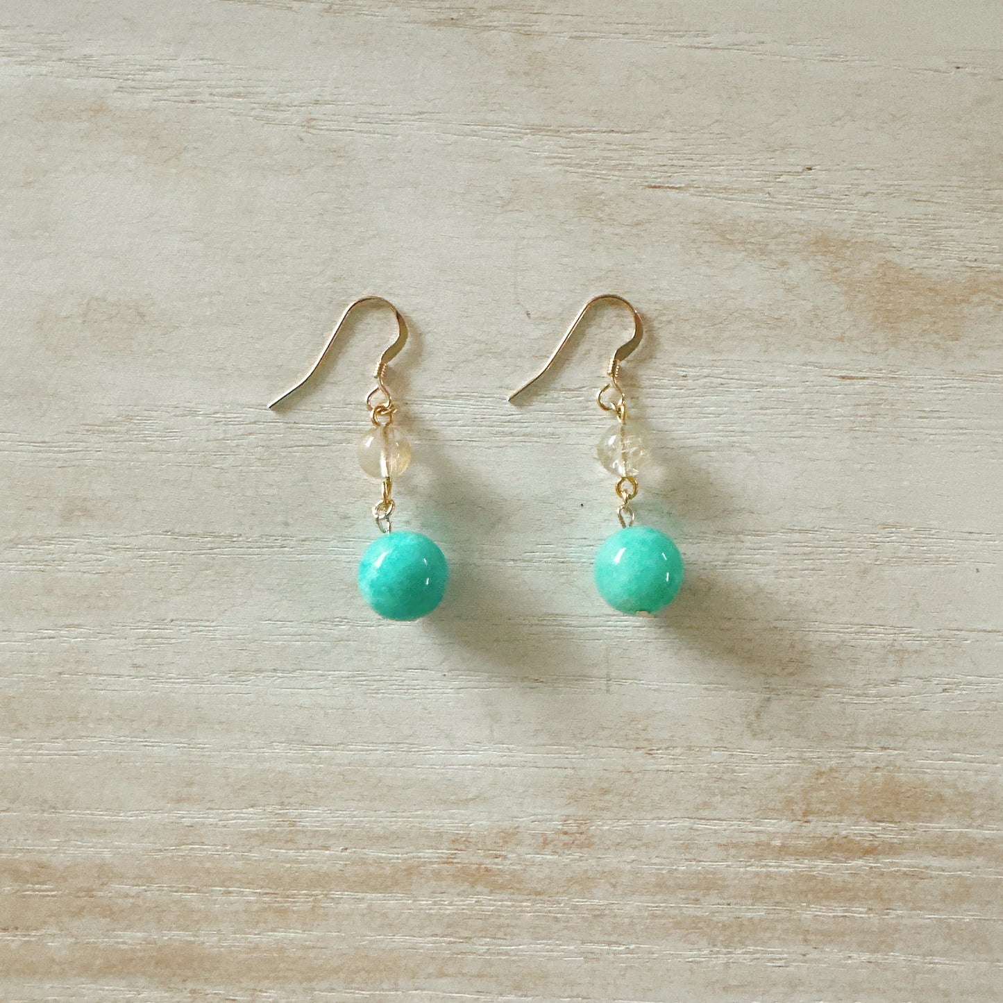 🌊 海と太陽をまとって、自分らしく輝く。 — アマゾナイト × シトリン ピアス —
