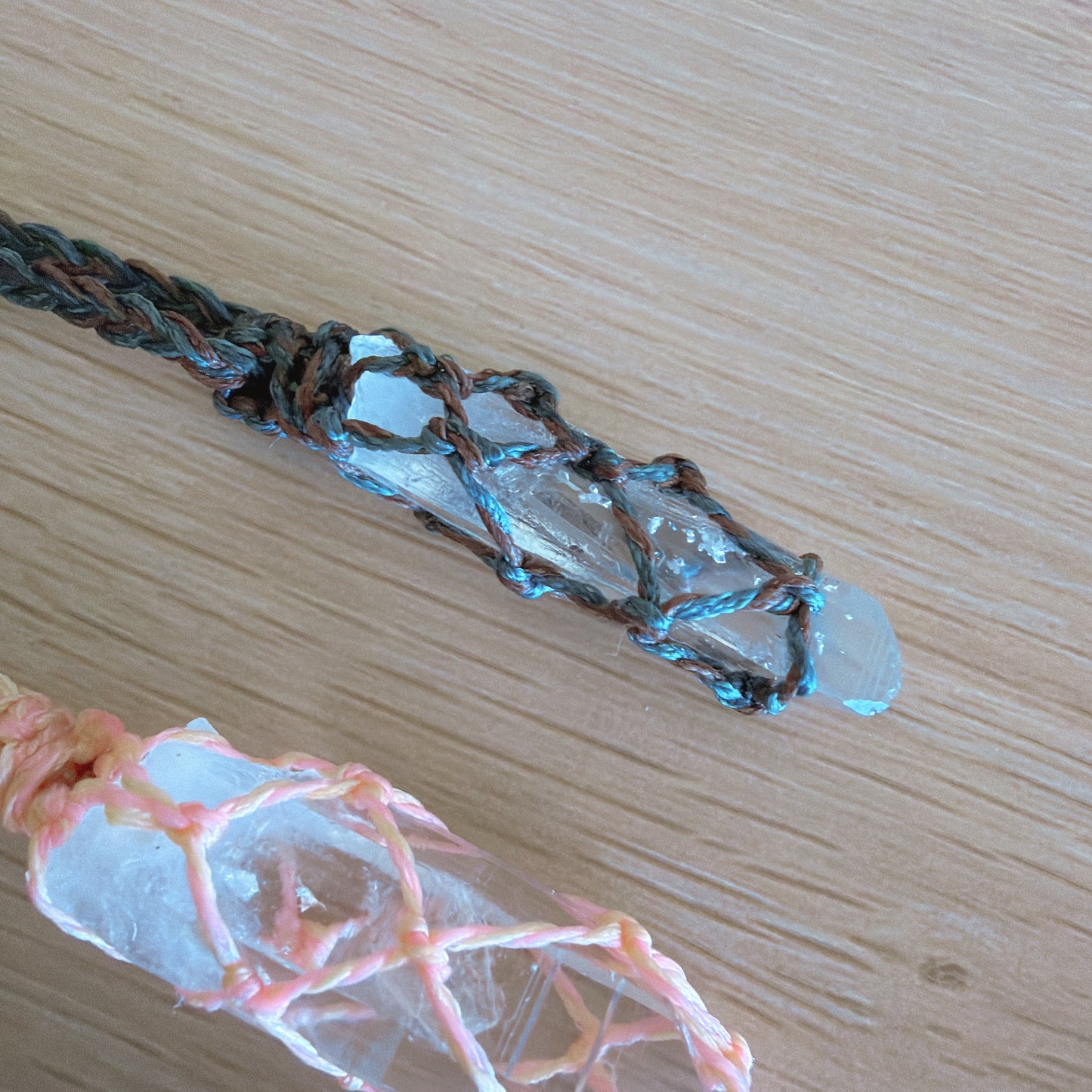 🌺ハワイ満月浄化｜世界にひとつの原石水晶 マクラメお守りアクセサリー🌕✨